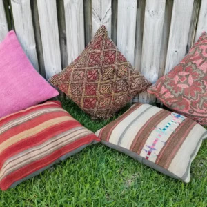 Outdoor Lounge Vignettes